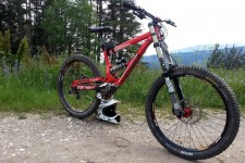 Commencal Supreme DH V2 2011